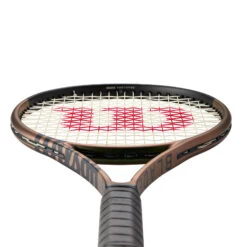 Wilson Blade 98 18X20 V8 Turnierschläger 15 Wilson Blade 98 18X20 V8 Turnierschläger -TENNIS PETERS Verkäufe 03693000 10