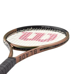 Wilson Blade 100 V8 Turnierschläger 13 Wilson Blade 100 V8 Turnierschläger -TENNIS PETERS Verkäufe 03773000 11